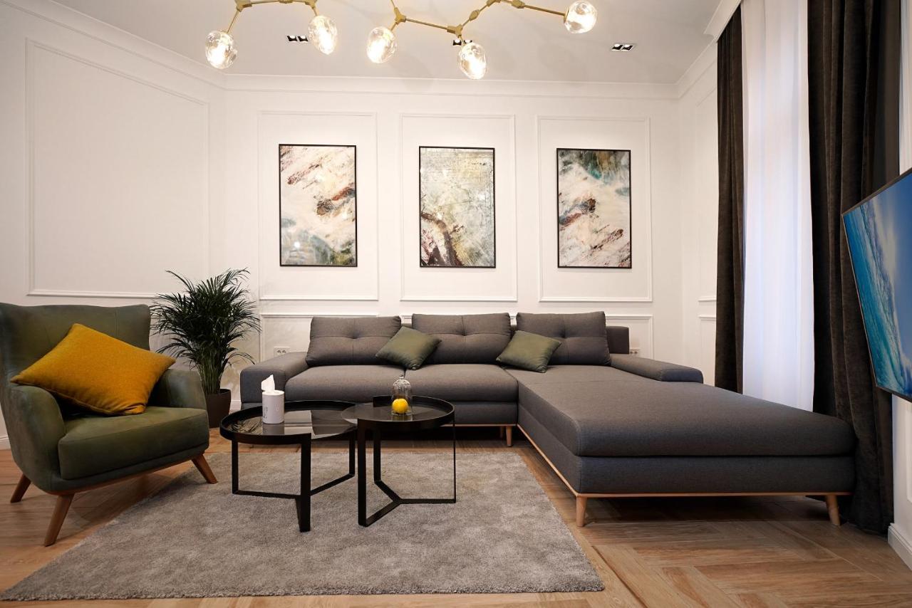 Luxury Apartments Donostia & Iruna Belgrade Extérieur photo